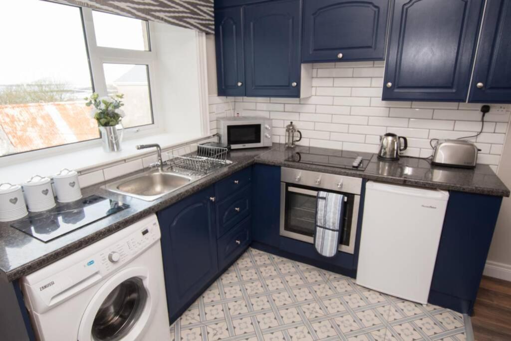 Atlantic View Apartment ダングロー エクステリア 写真
